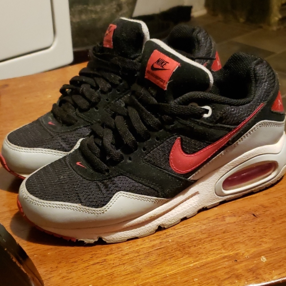 NIKE air max navigate